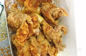 Golden Chicken Wing Salad with Spicy Powder