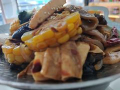 -天天向上素食餐厅(五台山店)
