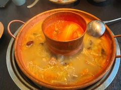 -菌自由丨野生菌火锅特色庭院餐厅(丽江古城店)