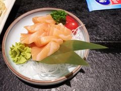 三文鱼刺身-虎焱炭火烧肉
