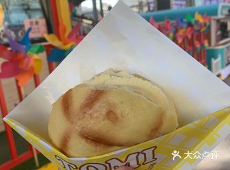 「华熙LIVE(五棵松店)」这家开在巴黎贝甜附近的斜