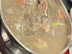 -老石黑山羊毛驴肉火锅(金凯广场店)