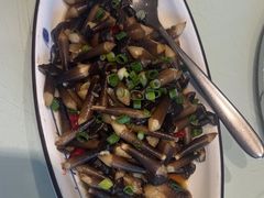 -海派美食·家宴海鲜青岛菜·石锅鲽鱼头(东方城店)