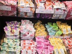 零售区-良品铺子(五角场万达店)