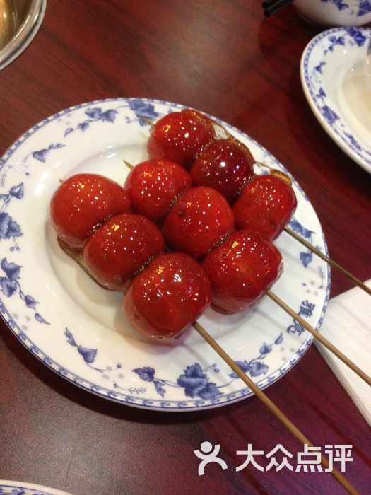 糖葫芦_蛋糕上的芒果