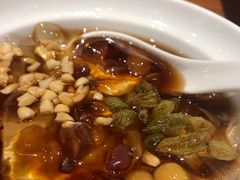 -渝是乎酸菜鱼·川渝小炒(新世界百货望京店)