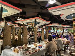 -四海一家自助餐(益田假日广场店)