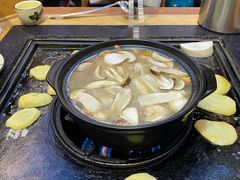 -有一锅·野生菌黑山羊腊排骨火锅(古城北门店)