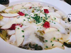 -江渔儿酸菜鱼(东二环泰禾店)