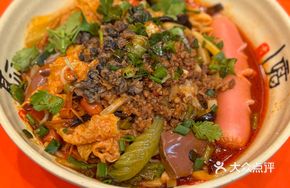 Happy Double Dry-Style Luosifen with Grilled Sausage and Quail Eggs