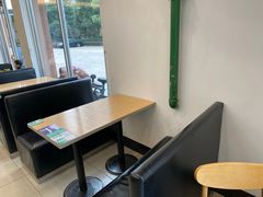 靠窗位-老乡鸡(武汉烽胜路店)