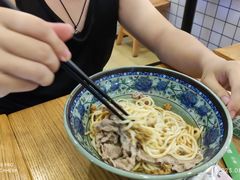 -蒙自源米线大王(信利城市广场店)