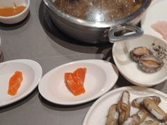 -黑金·寻焰自助百汇·烤肉·火锅(中街店)
