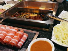 -百年川椒重庆老火锅(光谷店)