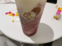 -喜茶(杭州滨江宝龙店)