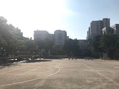 -矿泉游泳场
