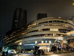 -瑞虹新天地月亮湾