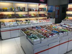 -来伊份(地铁二号线奥体东站店)