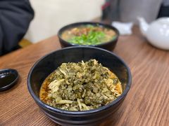 咸菜肉丝面-万寿斋(山阴路店)