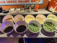 -钢管厂五区小郡肝串串香(奥克斯广场锦城万达店)