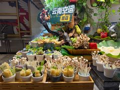 -亚马逊蒸汽活海鲜自助(LCM置汇旭辉广场店)