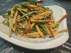 -指爱龙虾(金杨路总店)