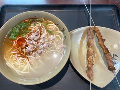 猪肘汤面-亮亮面馆(经六路店)