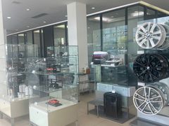 -上海宝信宝马4S店