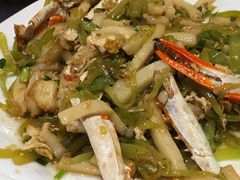梭子蟹炒年糕-渔满仓海鲜渔家(象山二店)