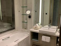 -上海漕河泾万丽酒店