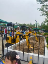 -季高兔窝窝亲子园(上海薰衣草公园店)