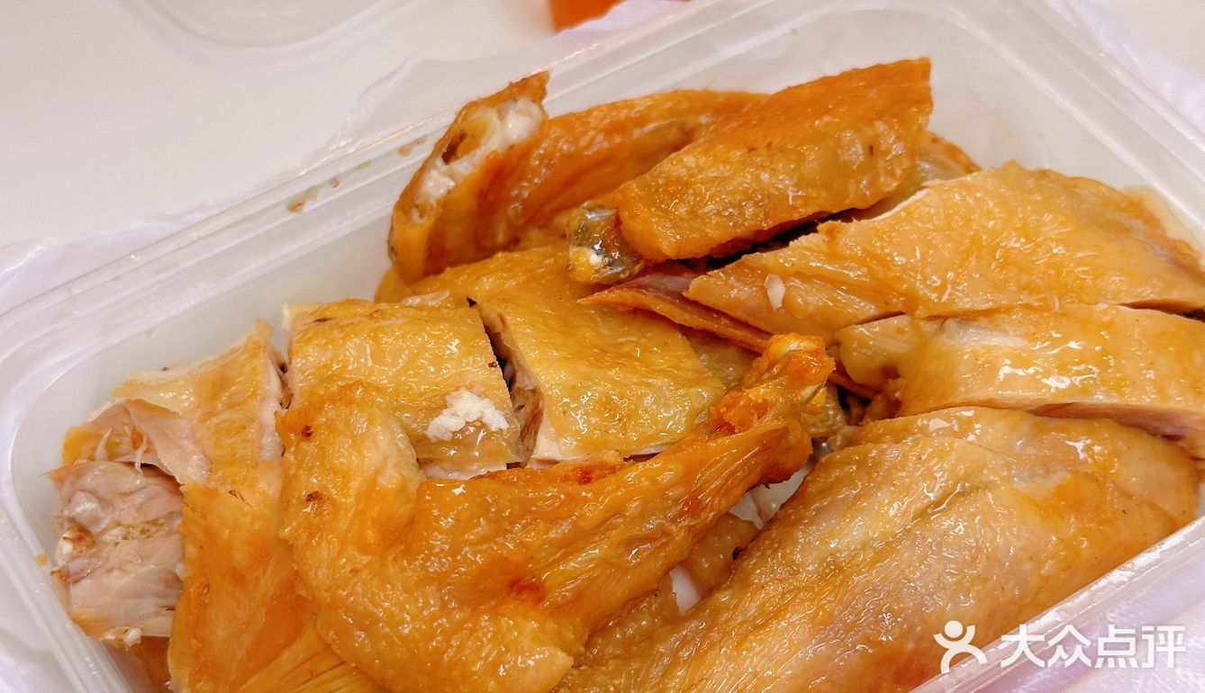 不去四会也能吃到不放一滴水的茶油鸡！