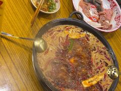 -馋虫重庆火锅(玉林南街店)