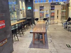 -巴黎贝甜(大宁国际商业广场店)