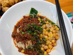 -诚铭记·虾仁汤包·成都小吃(融创店)