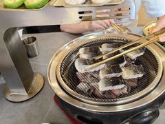 -围炉肉舍•炭烤活鳗•丹东海鲜烤肉(步行街店)