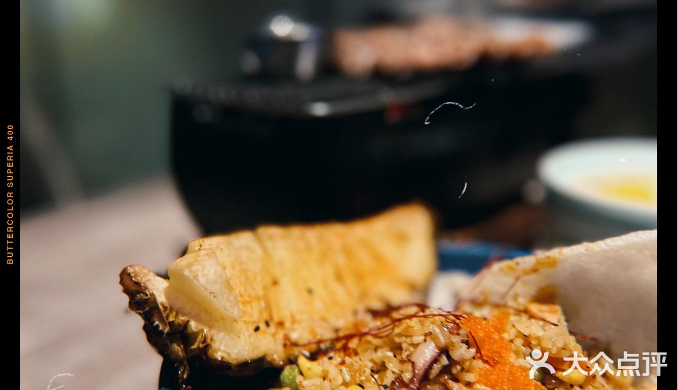 一顿晚饭能有两种享受的西餐厅餐吧