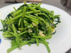 -江宴渔村·鱼鲜土菜(紫荆广场店)