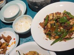 -呷湘厨·鱼汤捞饭·剁椒鱼头·辣椒炒肉(国家会展中心店)