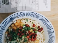 遇见小面（豌豆杂酱面）-遇见小面(白云机场T2安检外店)