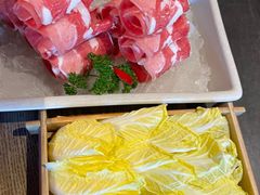 -尚尚仙·酸汤猪手·猪肚鸡火锅(华联万柳购物中心店)