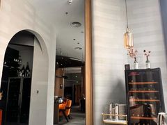 -斯普汇生蚝牛排馆(中骏世界城店)