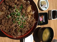 牛肉盖饭-隐泉之语日式料理(王府中环店)