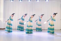 点击看大图 -OCEAN DANCE高空舞蹈室