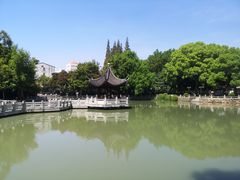 -汇龙潭