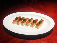 鱼子酱脆皮松板肉-解香楼(八盘岭路店)