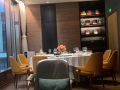 -新荣记(BFC外滩金融中心店)