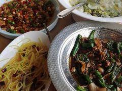 -严记小天府酸菜鱼(西四路店)