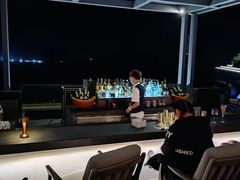 -瑰丽酒店·海吧·天际下午茶·现场DJ·天台酒吧