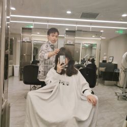 -简法造型·品牌形象店